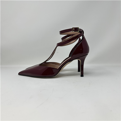 Decollete'' In Vernice Con Cinturino Alla Caviglia Art. P7044