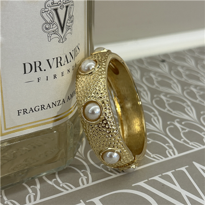 Bracciale Rigido Con Perle Art. 017