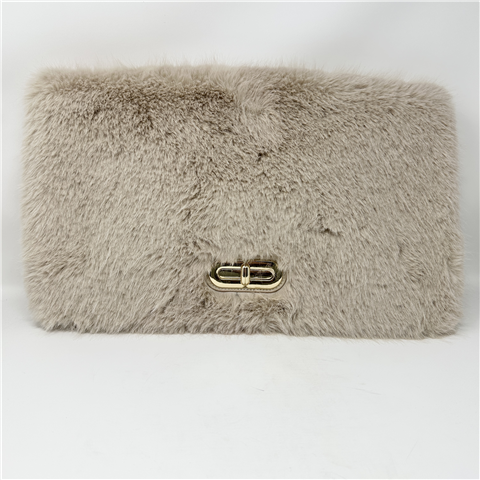 Borsa In Pelo Con Patta E Doppia Tracolla Art. P38h0912