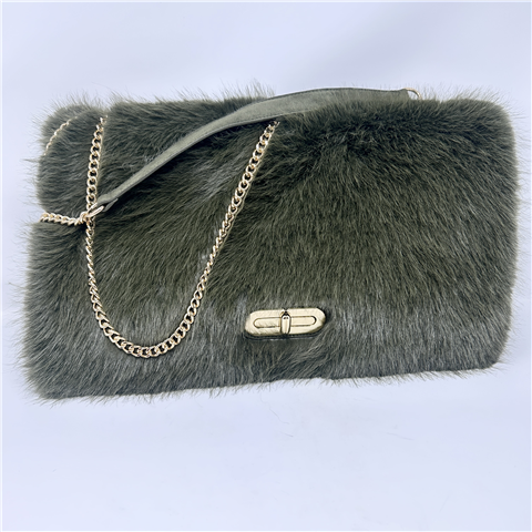 Borsa In Pelo Con Patta E Doppia Tracolla Art. P38h0912