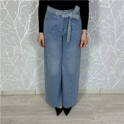 Jeans A Vita Alta E Gamba Larga Con Cintura Gioiello In Vita Art. Murano Jeans A Vita Alta E Gamba Larga Con Cintura Gioiello In Vita Art. Murano