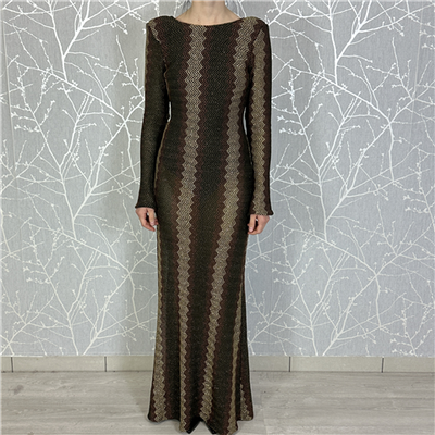 Abito Lungo In Lurex Con Spacco Laterale E Scollo Asimmetrico Sulla Schiena Art. 4324110