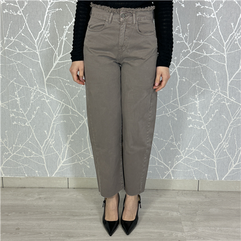 Jeans Carrot Con Orlo A Taglio Vivo Art. X66041c