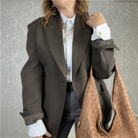 Giacca Doppiopetto Sfiancata Con Ripresa Nel Retro Art. Tf0445