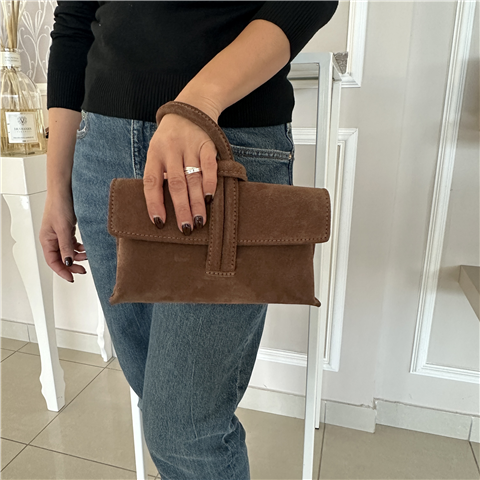 Borsa A Mano Scamosciata Con Tracolla Inclusa Art. 6106
