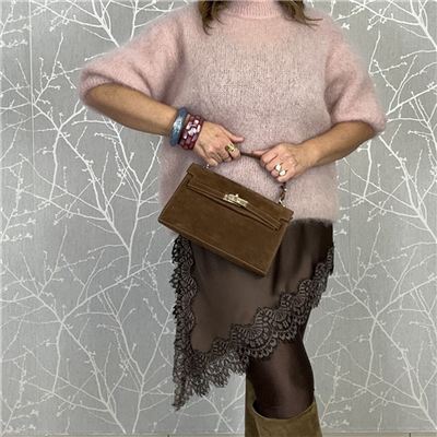 Borsa A Mano Scamosciata Con Tracolla Inclusa Art. 6084 Borsa A Mano Scamosciata Con Tracolla Inclusa Art. 6084