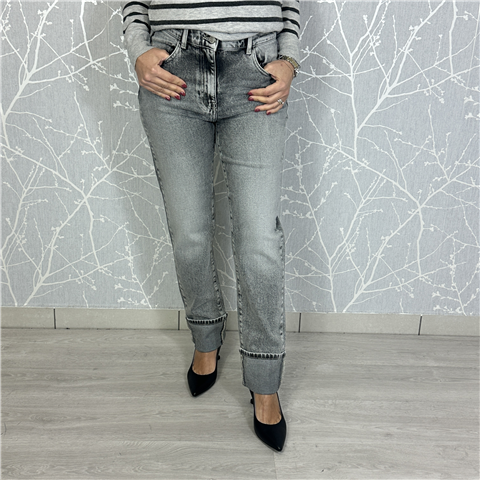 Jeans Grigio Delave'' Straight Fit Art. 252ap2430 Jeans Grigio Delave'' Straight Fit Art. 252ap2430