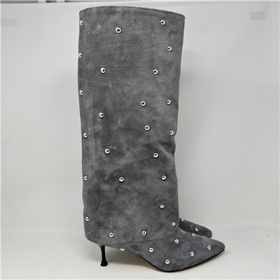 Stivale Scamosciato Con Borchie Art. Aisha27