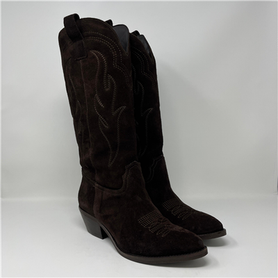 Stivale Texano Scamosciato Con Ricami Sul Gambale Art. So723