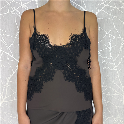 Top Con Pizzo E Bretellina Regolabile Art. Fw250020 Top Con Pizzo E Bretellina Regolabile Art. Fw250020