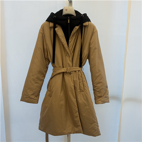 Cappotto In Tessuto Impermeabile Con Cappuccio Removibile E Cintura In Vita Art. Fw56000, Taglia: 42, Colore: BISCOTTO