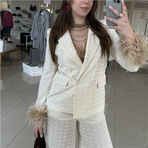 Giacca Doppiopetto Con Polsini In Piuma Art. 4324032 Giacca Doppiopetto Con Polsini In Piuma Art. 4324032