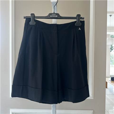 Bermuda Con Piega Sul Fondo Art. 252ap2251, Taglia: M, Colore: NERO