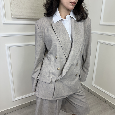 Giacca Over Doppiopetto Con Finta Camicia Sotto Art. Jmaq042