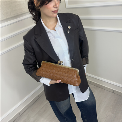 Pochette Effetto Intrecciata Art. 261tb7301 Pochette Effetto Intrecciata Art. 261tb7301