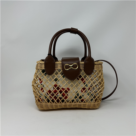 Cestino In Vimini Con Tracolla E Pochette Interna Removibili Art. 261td8252