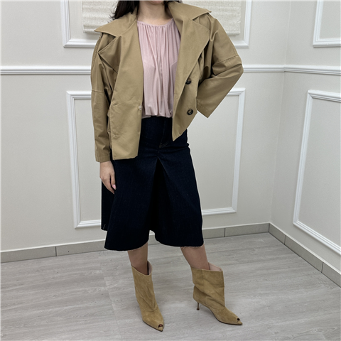 Trench Corto Con Elastico Sul Retro Art. Kvsq018