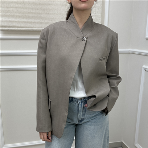 Giacca Gessata Allacciata Al Collo Art. Tab0887