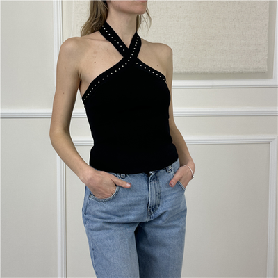 Top In Maglia Con Scollo Halter E Borchie Art. 261ap3121 Top In Maglia Con Scollo Halter E Borchie Art. 261ap3121