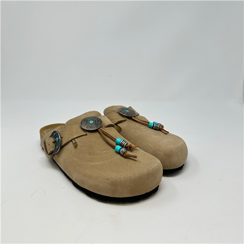 Sabot Con Accessorio Turchese Taji Art. 140gipsy Sabot Con Accessorio Turchese Taji Art. 140gipsy, Taglia: 36, Colore: SAND
