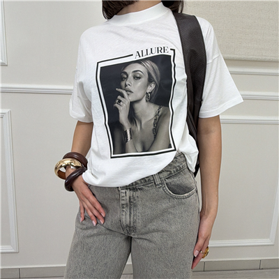 T-shirt Allure Con Stampa Fotografica T-shirt Allure Con Stampa Fotografica