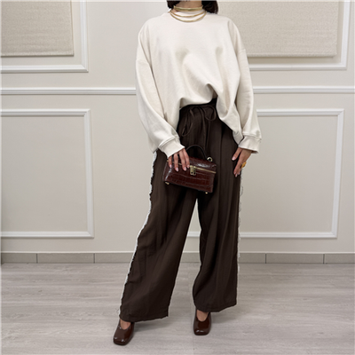 Pantalone Ampio Con Inserti Laterali In Pizzo Pantalone Ampio Con Inserti Laterali In Pizzo