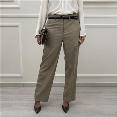 Pantalone Dritto Con Cintura In Vita