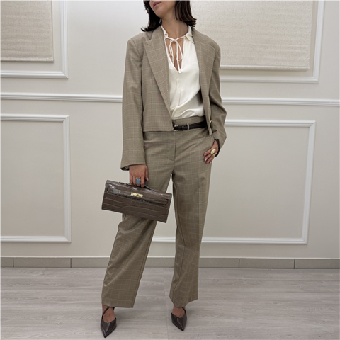 Pantalone Dritto Con Cintura In Vita