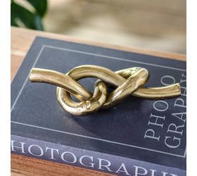 (PD) 8" GOLD KNOT DECOR