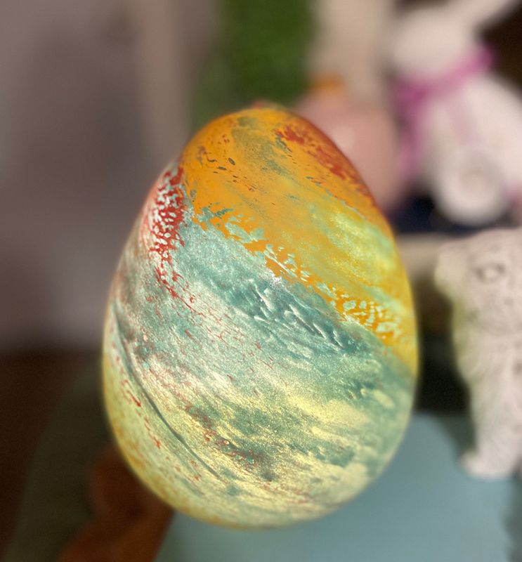 (F/G) 7.75"H Lighted Glass Egg - speckled