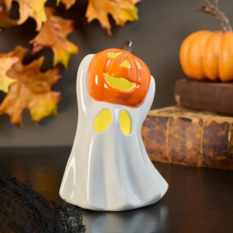 (Rl) Lighted Ghost Jack Figurine