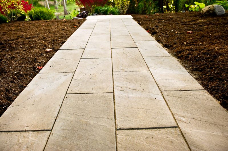 Linear Slate 10" x 20" - Western Buff, FULL PALLET