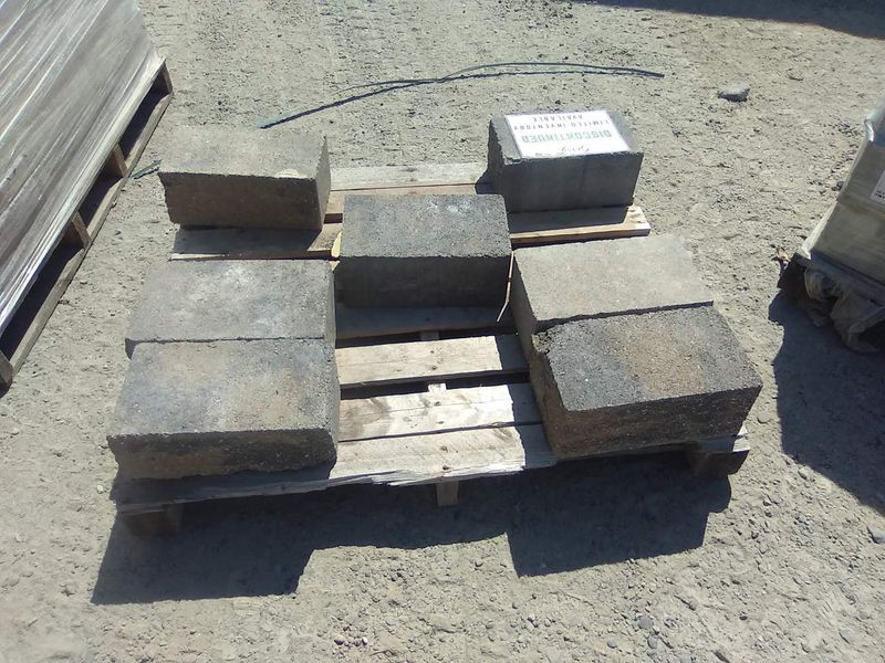 GW Corner - Sandal Wood SALE