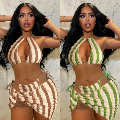 Women&#39;s Elegant Swimwear Set – Printed Swimsuit with Cover-Up – Matching Bikini Bathing Suit for Stylish Beach Days