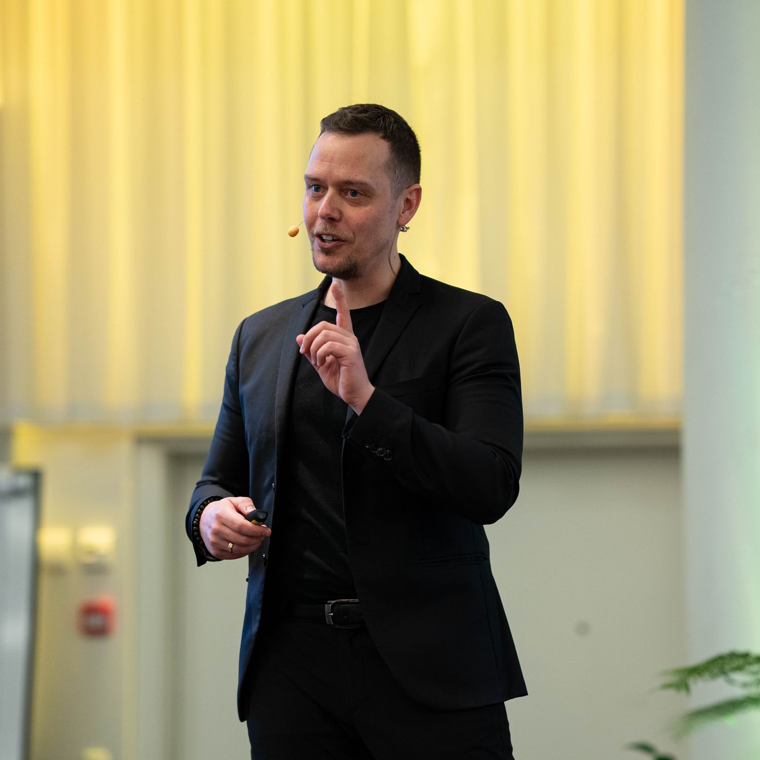 Nicklas Pyrdol - Mest til fælles - Konfliktfrit samarbejde på tværs af generationer