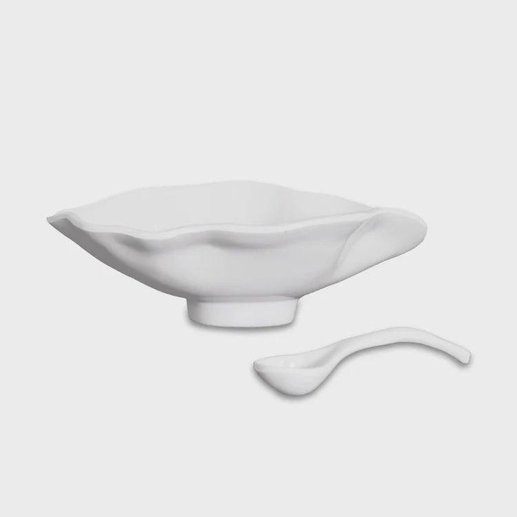 Beatriz Ball VIDA Havana Small Oval Bowl with Spoon (White)