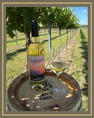 Crisp & Bright Wine Club
