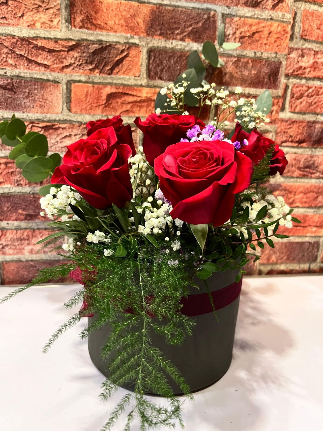 Sombrerera con Rosas