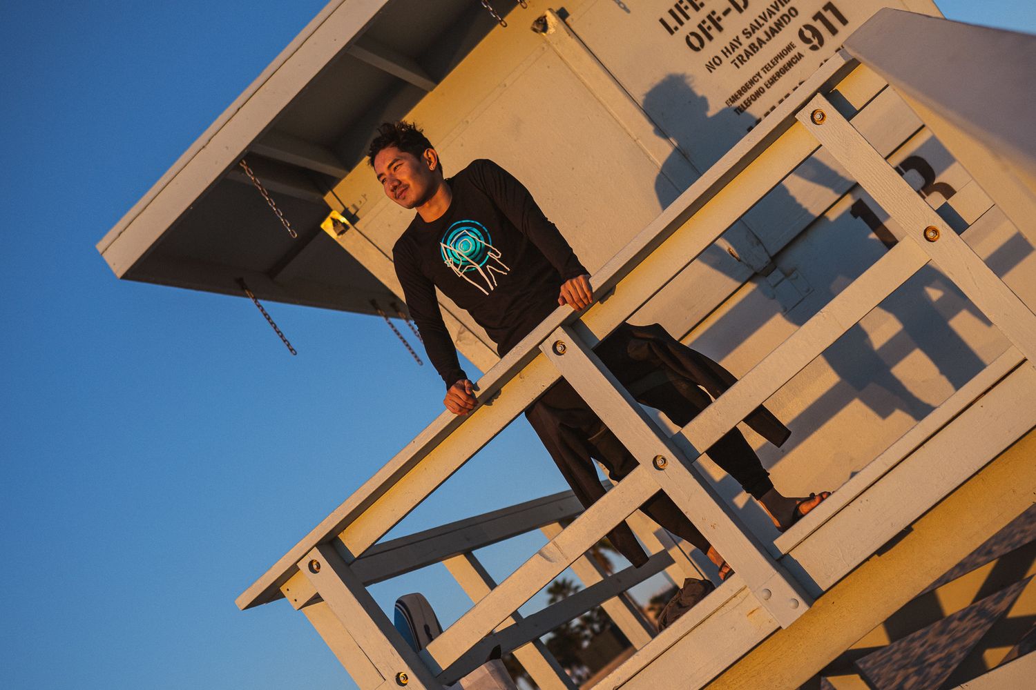 Space Traveler Blue LONGSLEEVE