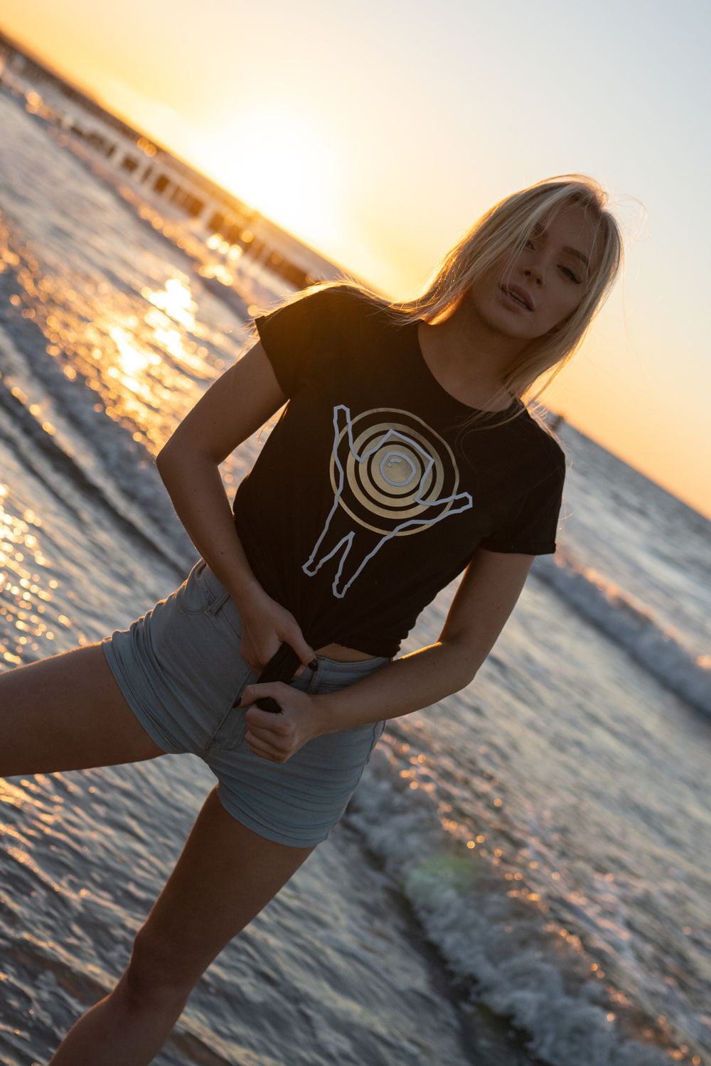 Space Traveler Gold T-SHIRT