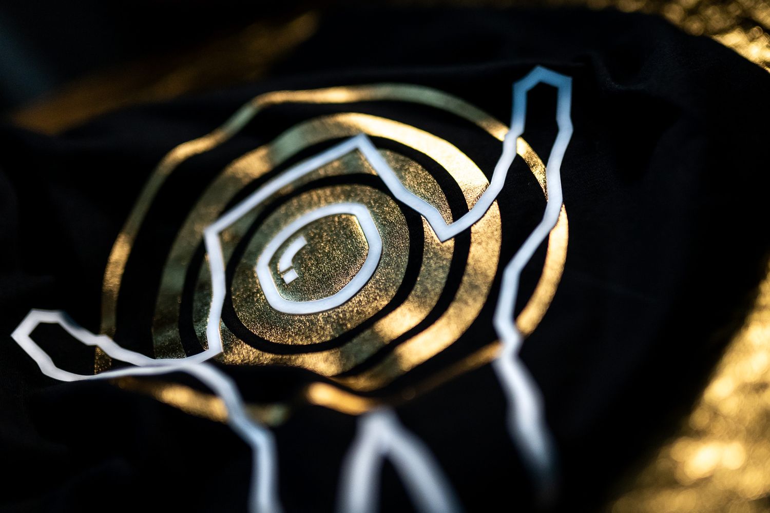 Space Traveler Gold T-SHIRT