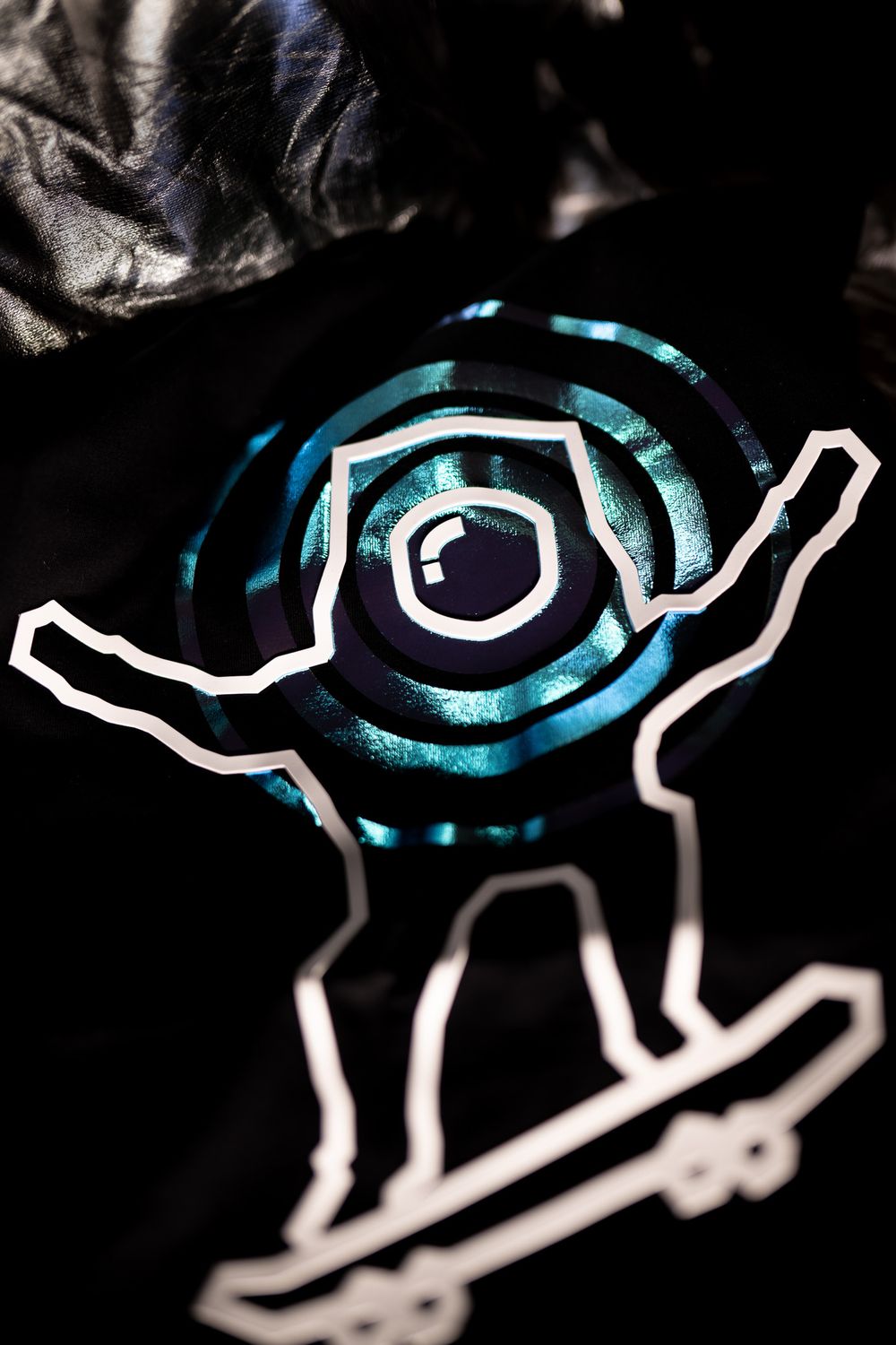 Space Traveler Skate T-SHIRT