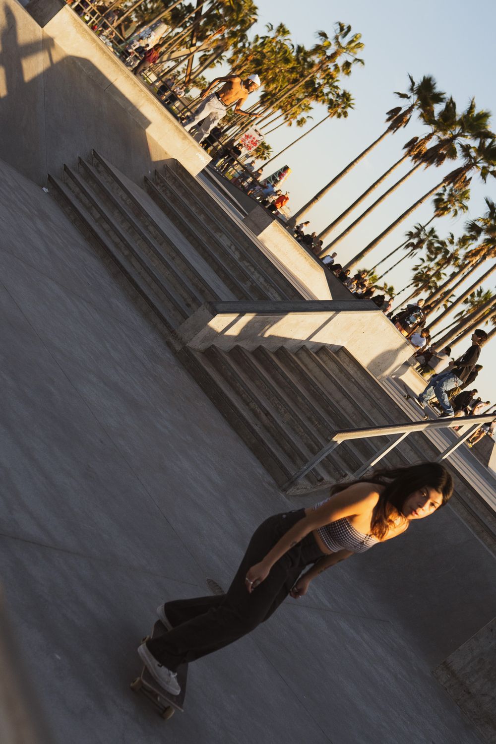 Space Traveler Skate T-SHIRT