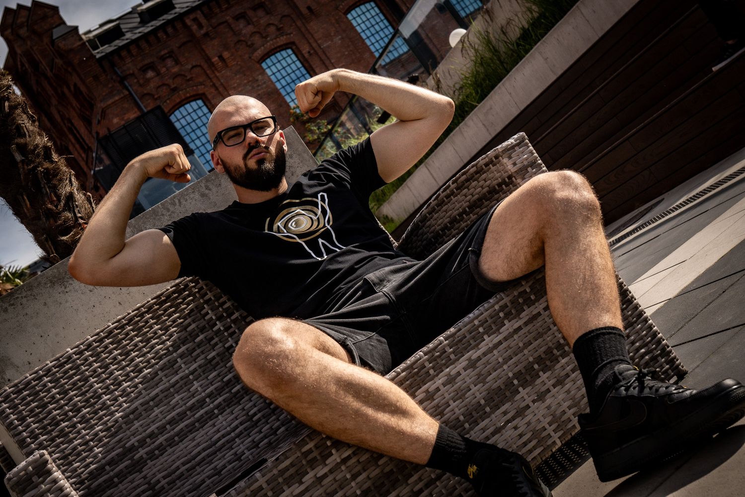 Space Traveler Gold T-SHIRT