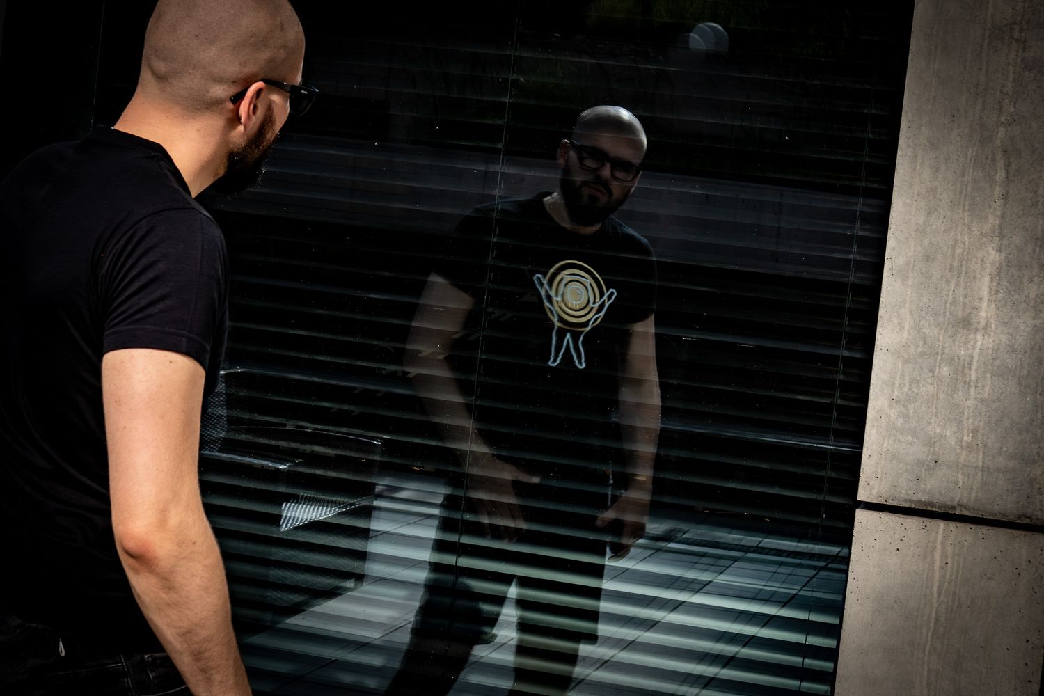 Space Traveler Gold T-SHIRT