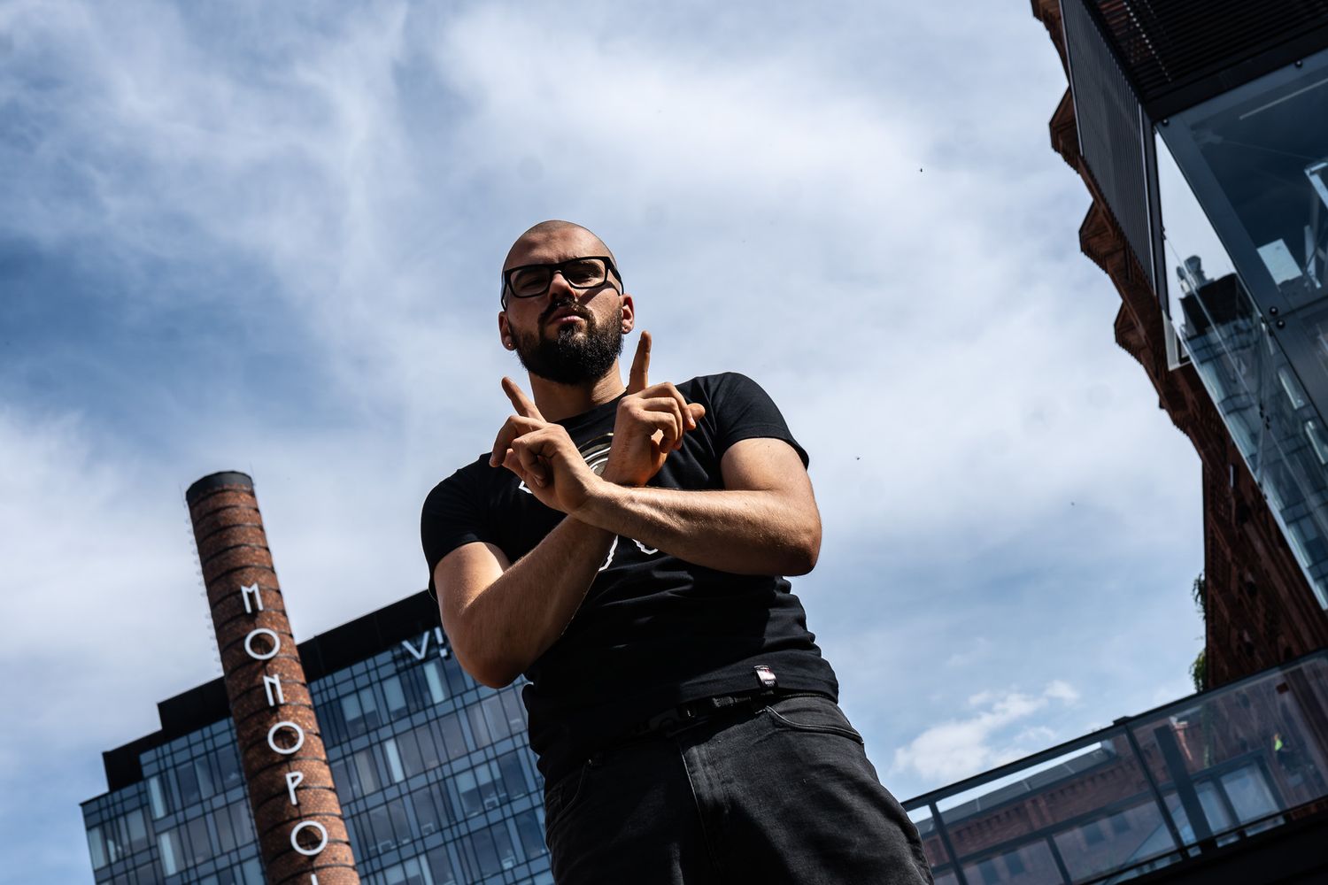 Space Traveler Gold T-SHIRT