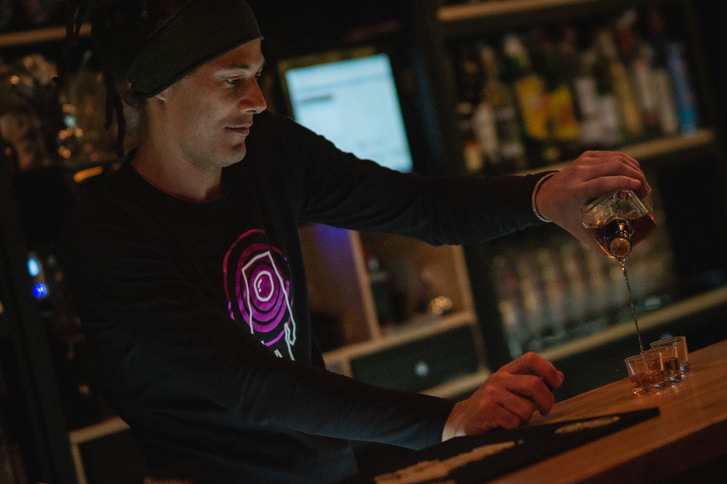 Space Traveler Pink LONGSLEEVE