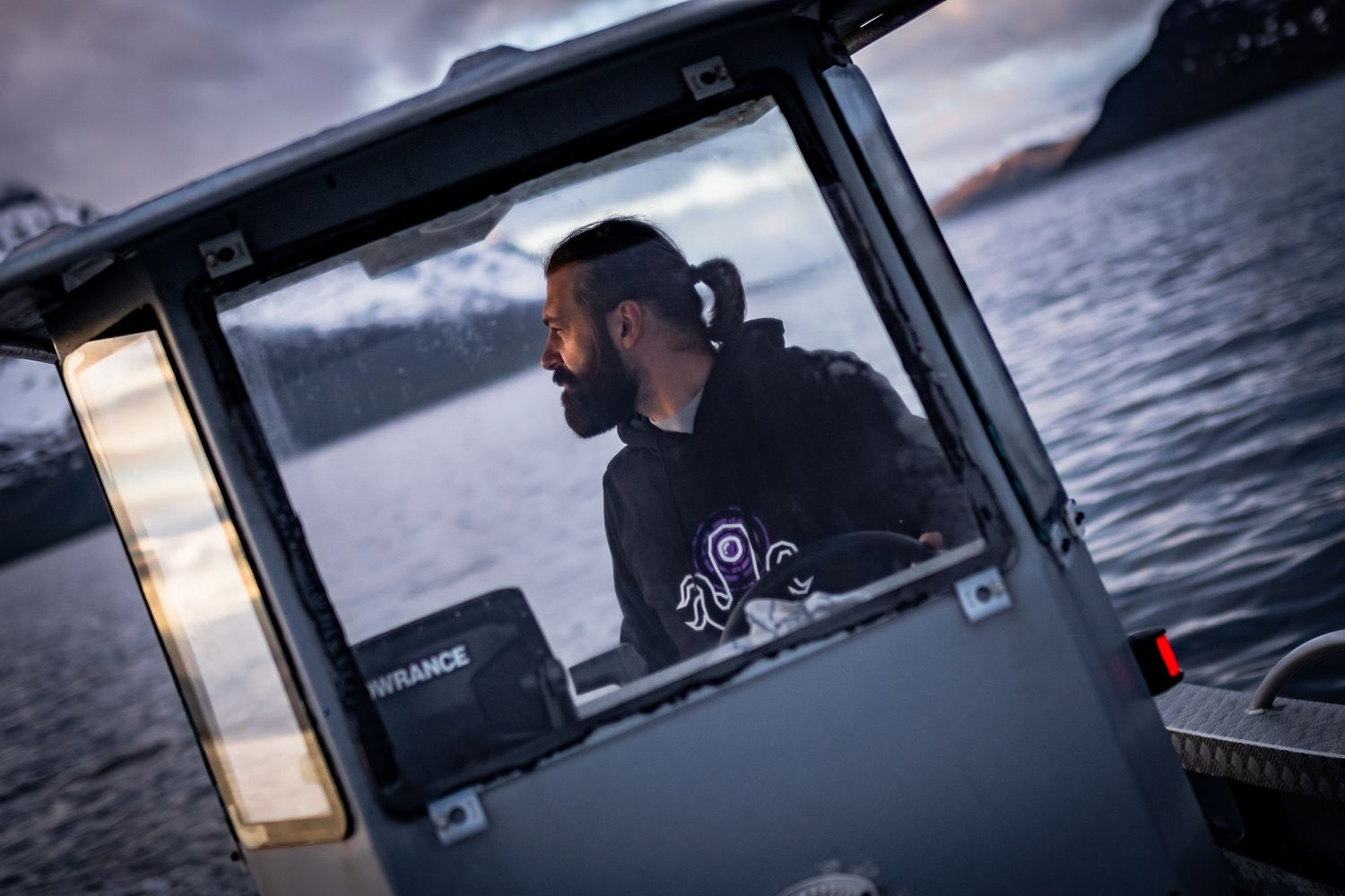 Space Traveler Octopus BLUZA