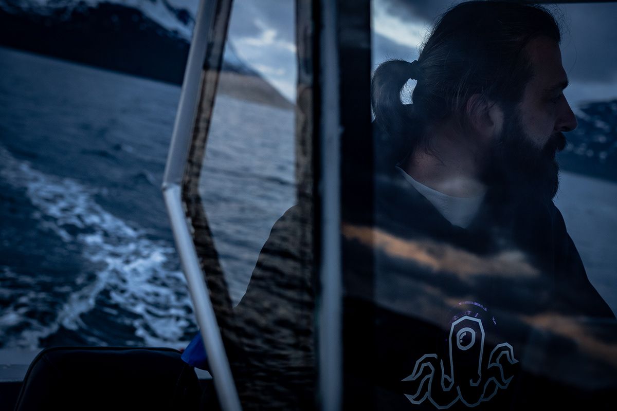 Space Traveler Octopus BLUZA