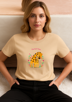 RabbitRope: &quot;The Best Mom&quot; Giraffe Graphic T-Shirt – Cute Mother &amp; Baby Animal Design for Moms